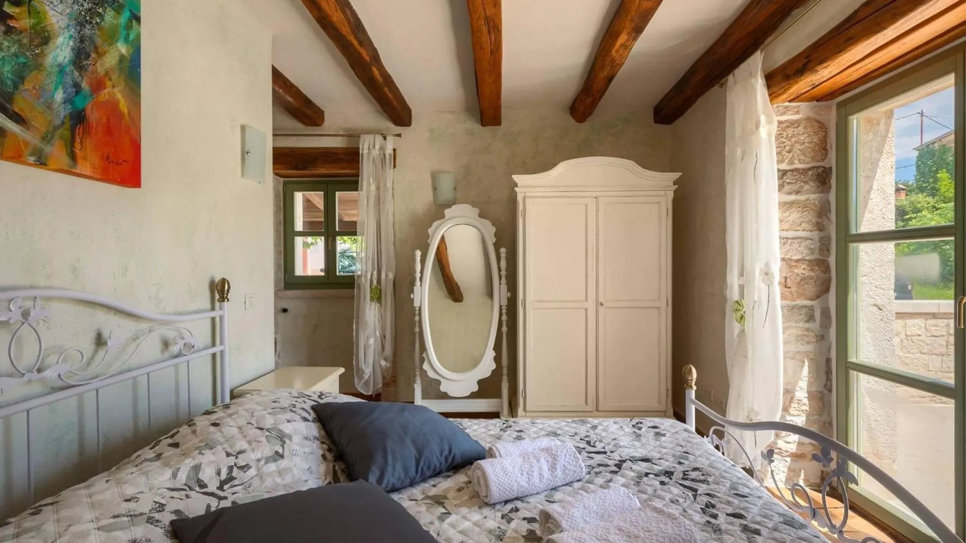Rustic Villa Zvonar With Pool In Motovun Rakotule