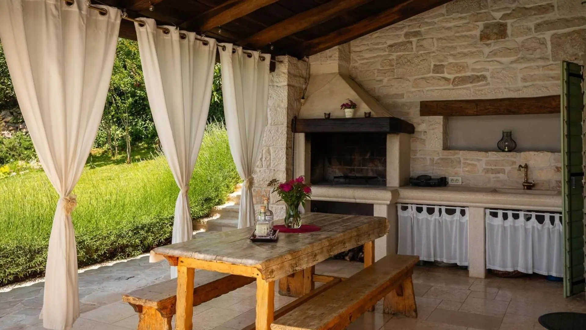 Rustic Villa Zvonar With Pool In Motovun Rakotule Croatia